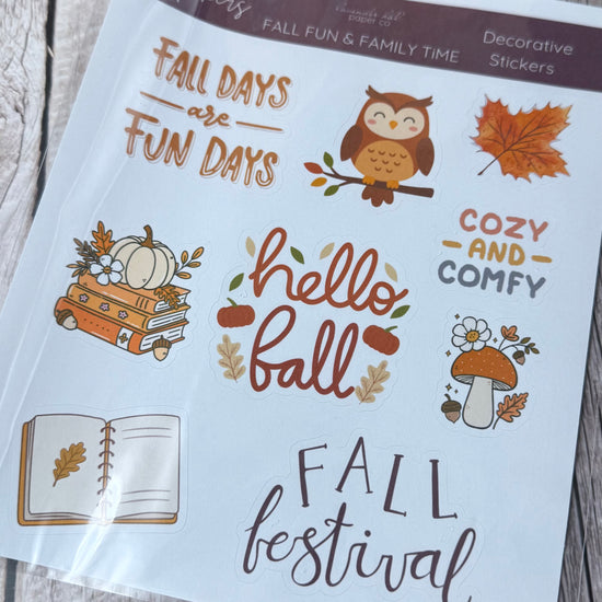 Lavender Hill Monthly Stationery Subscription Box, photo 6